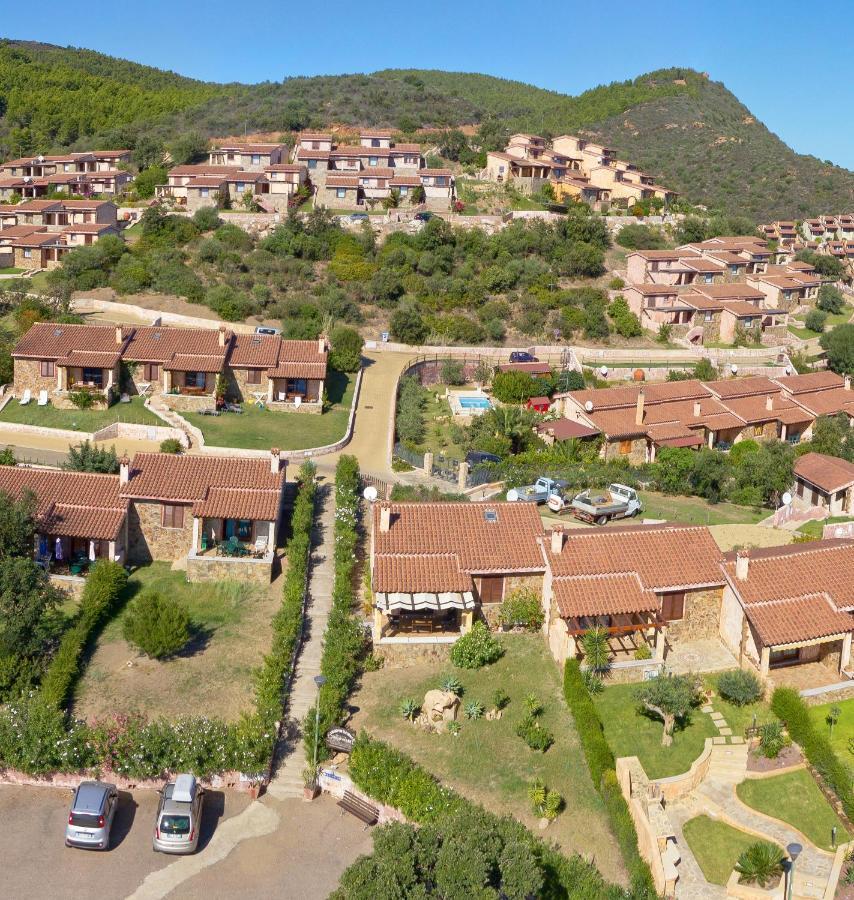 Residence Il Borgo Di Porto Corallo Villaputzu Exteriör bild