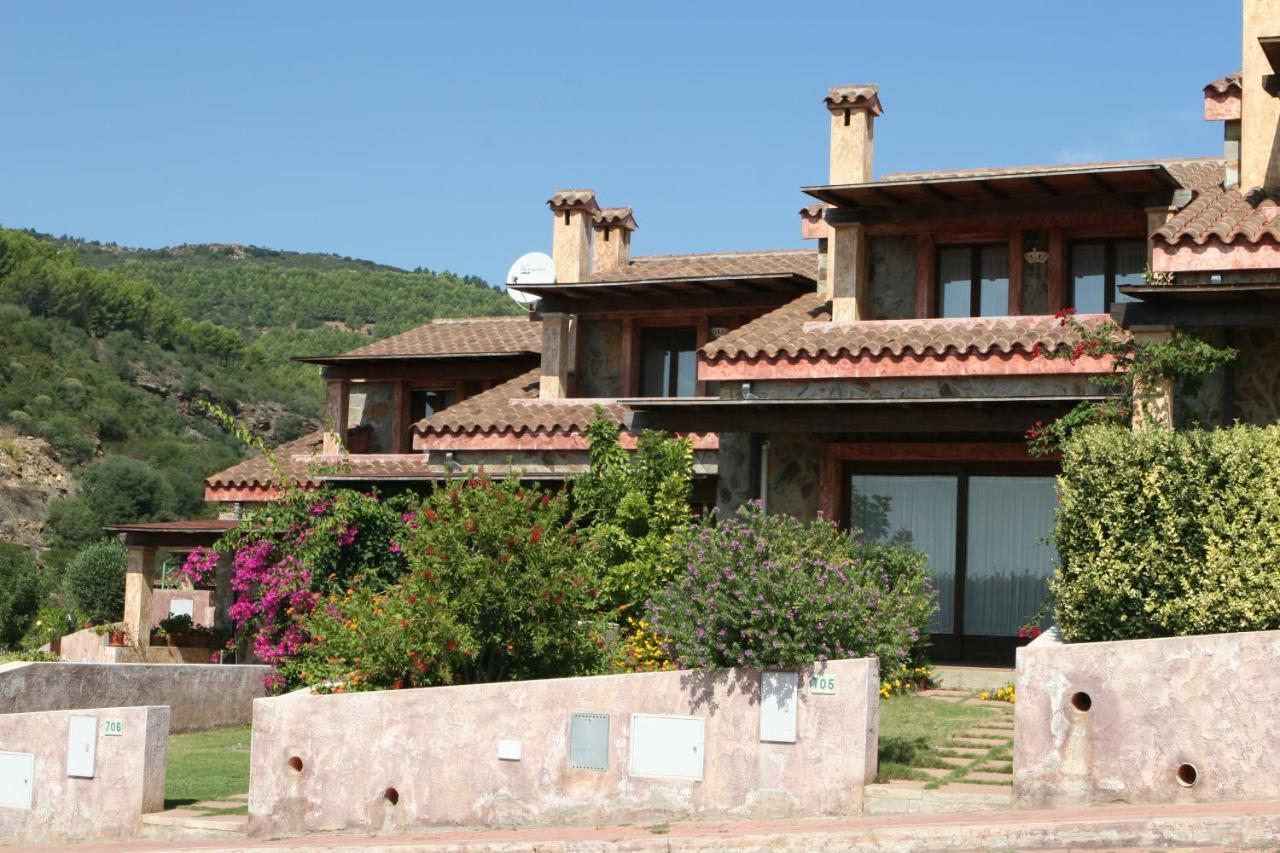 Residence Il Borgo Di Porto Corallo Villaputzu Exteriör bild