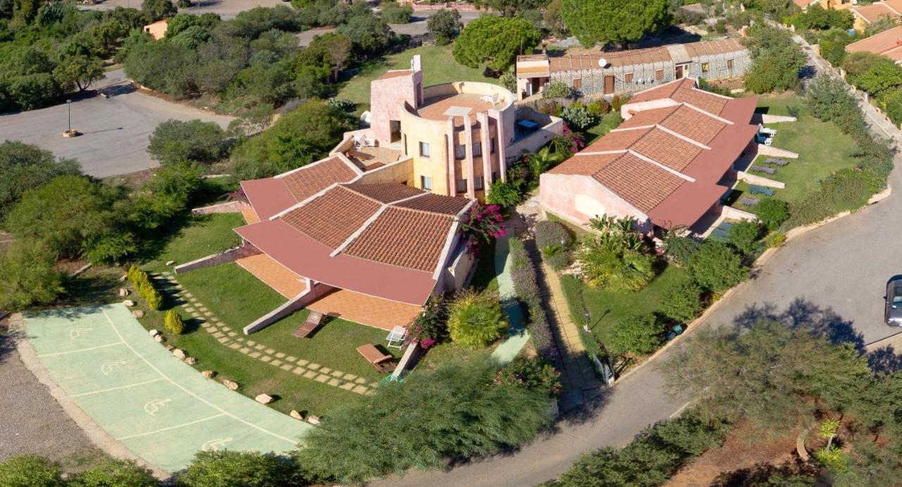 Residence Il Borgo Di Porto Corallo Villaputzu Exteriör bild