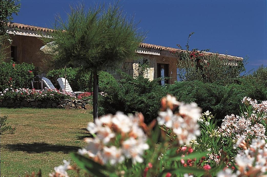 Residence Il Borgo Di Porto Corallo Villaputzu Exteriör bild